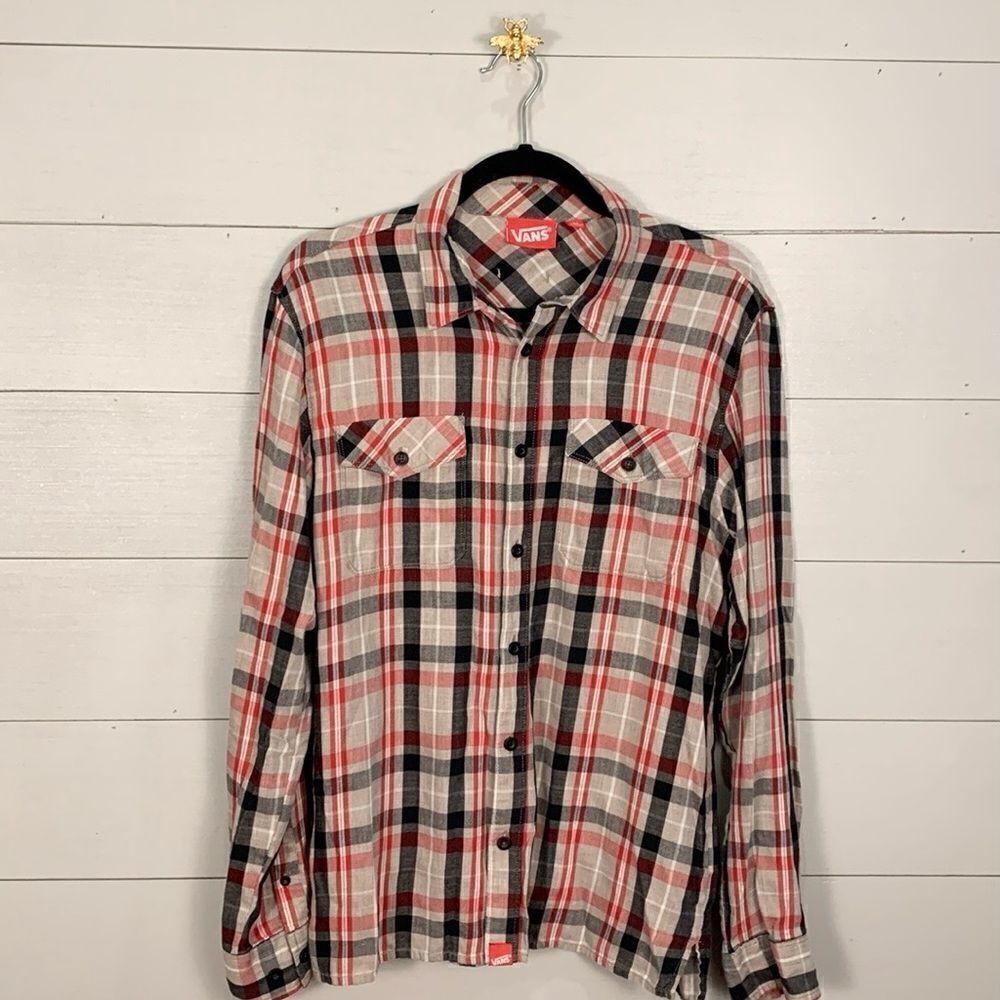 Vans long sleeved men’s size medium plaid casual button down fall shirt